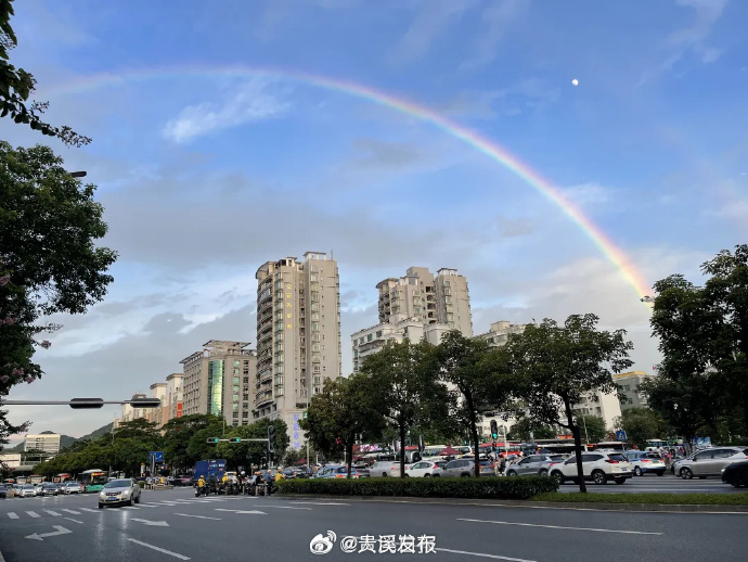 广东省东莞市彩虹，缤纷画卷中的城市魅力